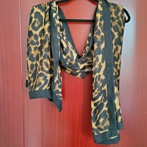 NWOT scarf